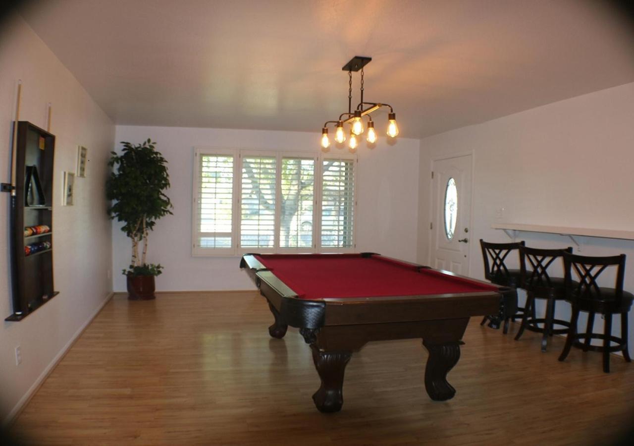Tempe Escape With Heated Pool, Billiards & Firepit Fun 빌라 외부 사진
