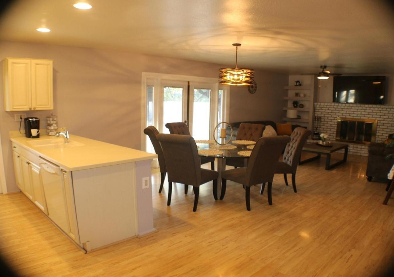 Tempe Escape With Heated Pool, Billiards & Firepit Fun 빌라 외부 사진